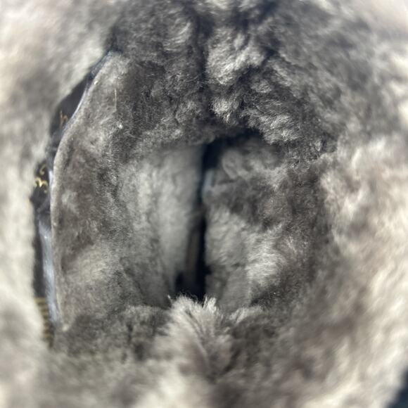 German Luna Eskimo Boots. Genuine fur! Genuine sheepskin lined Women’s Size 6 - Picture 9 of 13